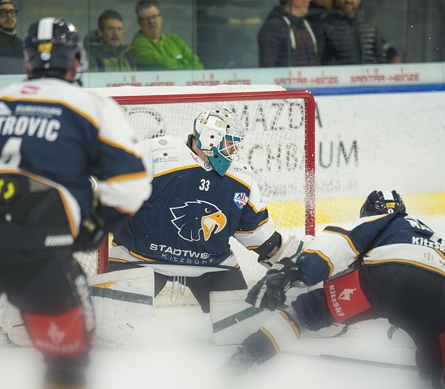 Adler verlieren knappe Partie gegen Juniors