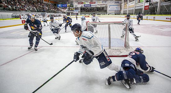 Die Eishockey-Begeisterung ist zurück im Sportpark